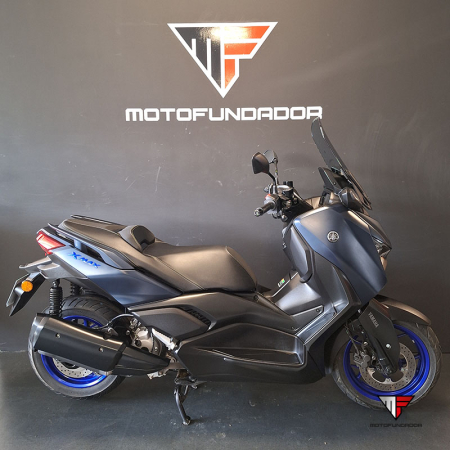 Yamaha XMax 300