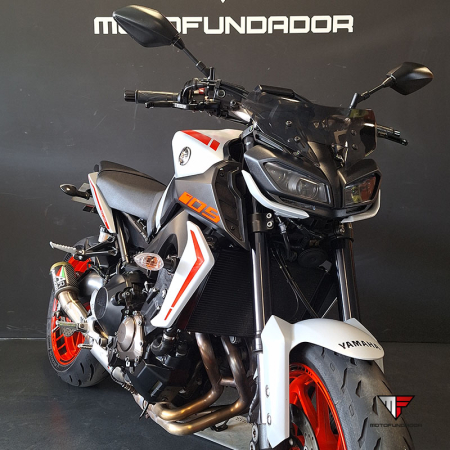 YAMAHA MT09