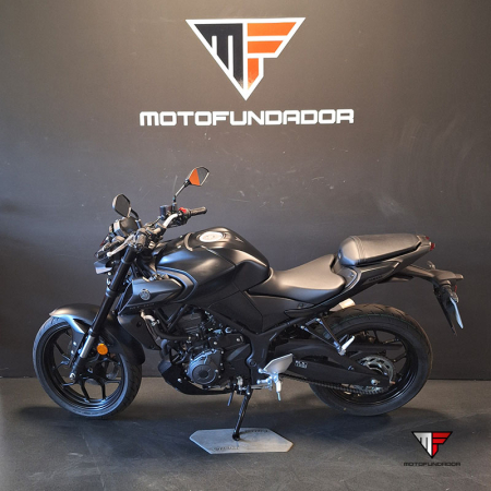Yamaha MT-03